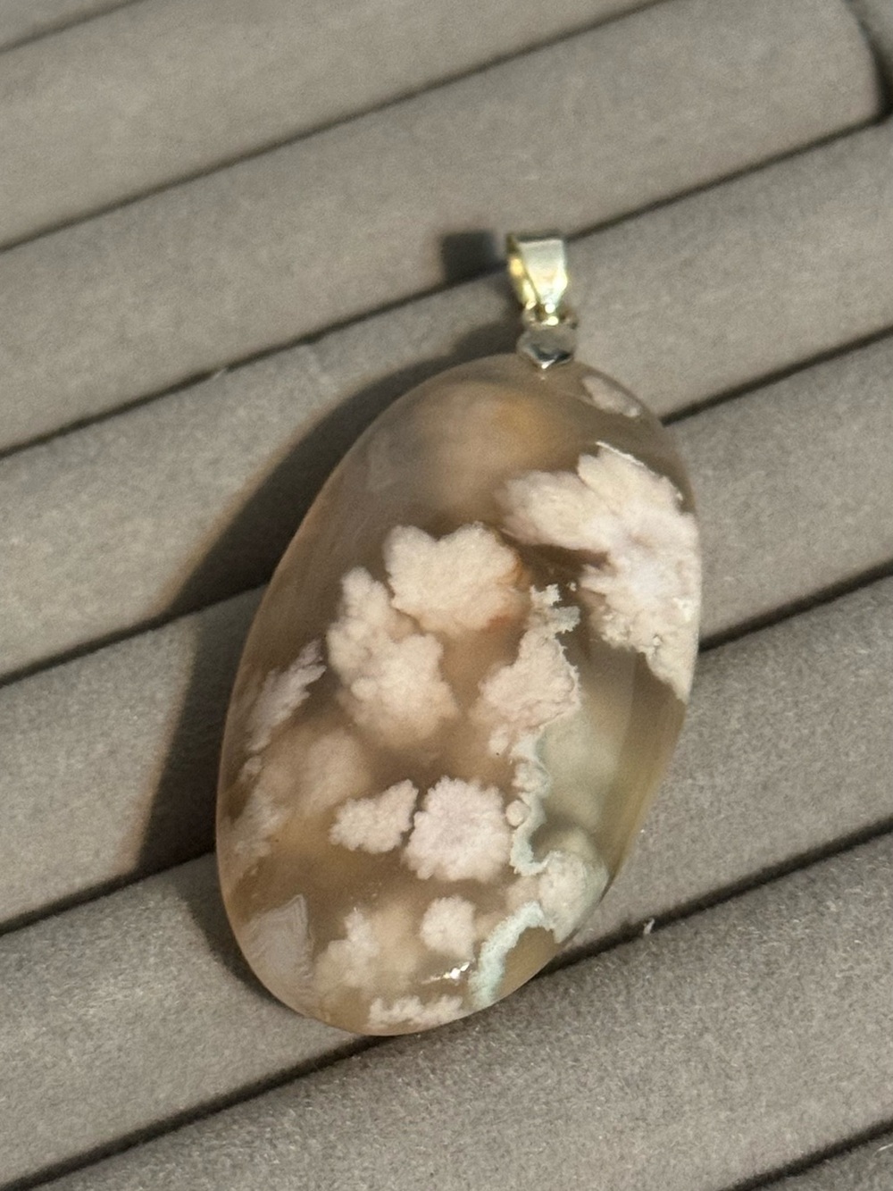 Flower Agate pendant